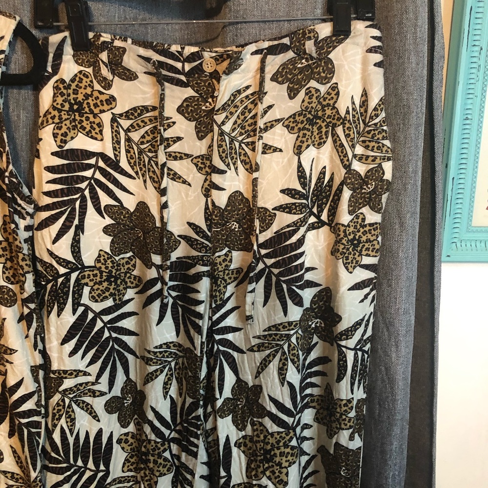 Women’s spring rayon Y2k bohemian beachy tropical vacation two piece lounge set - Picture 4 of 13